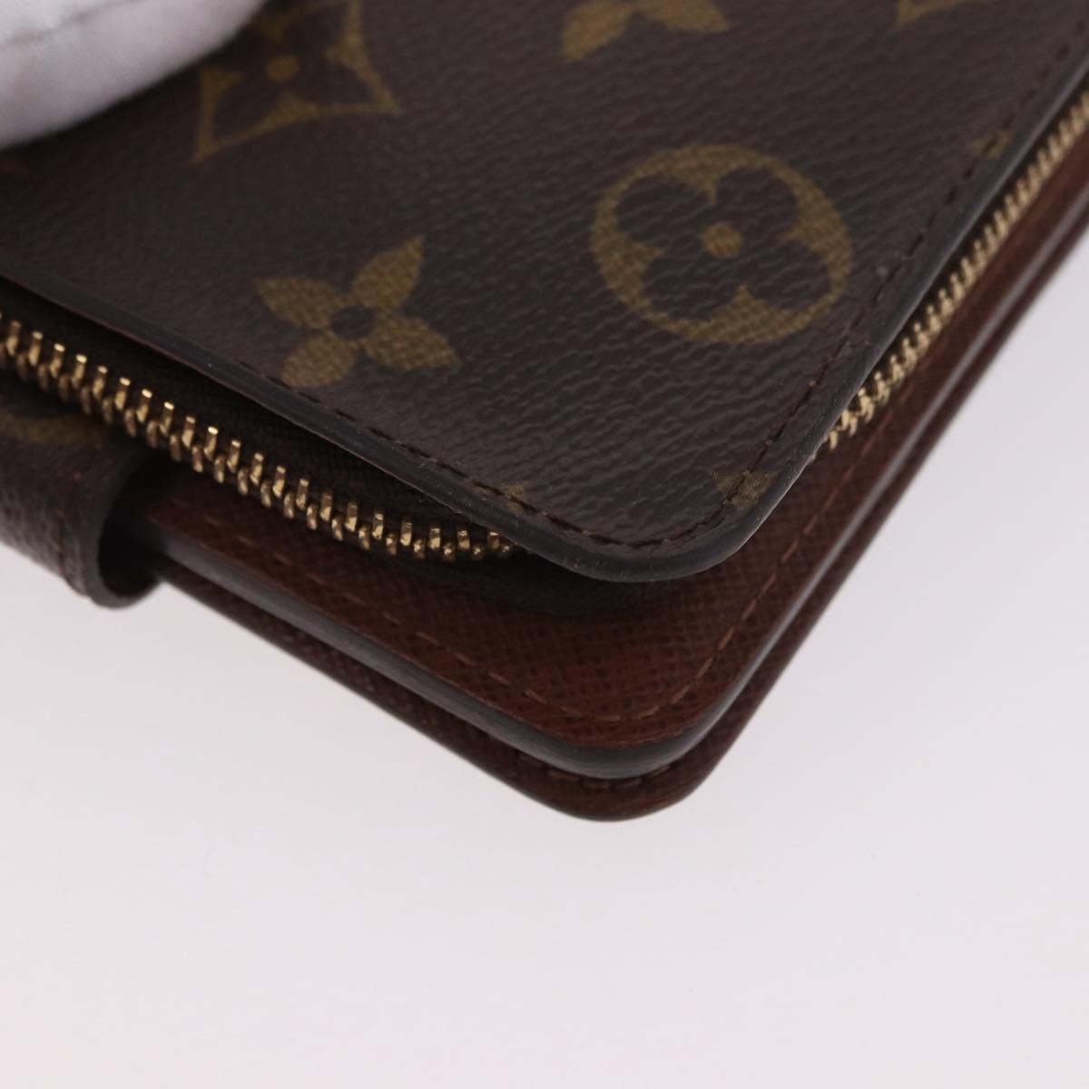 LOUIS VUITTON Monogram Compact Zip Wallet M61667 LV Auth 188654A