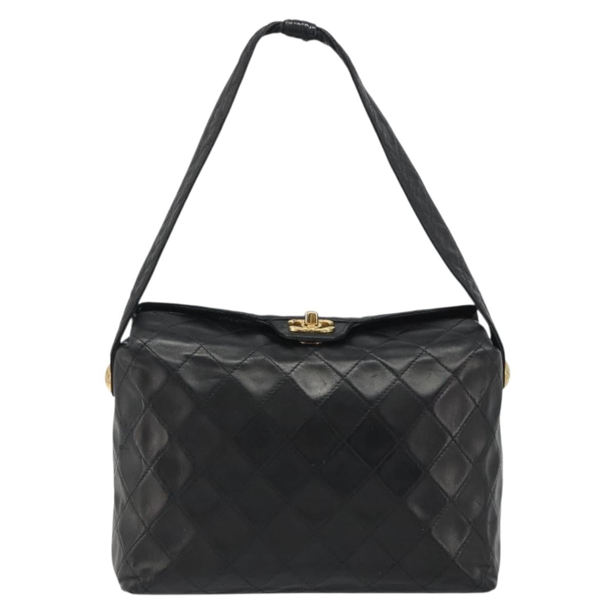 CHANEL Matelasse Chain Shoulder Bag Leather Black Gold CC Auth 188720