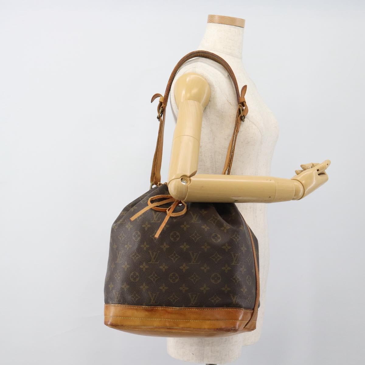 LOUIS VUITTON Monogram Noe Shoulder Bag M42224 LV Auth 188901