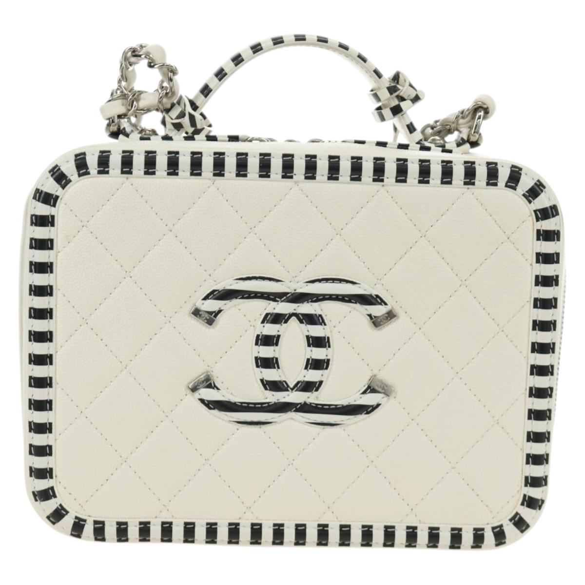 CHANEL CC Figley Matelasse Chain Bag Caviar Skin White Silver CC Auth 189075SM