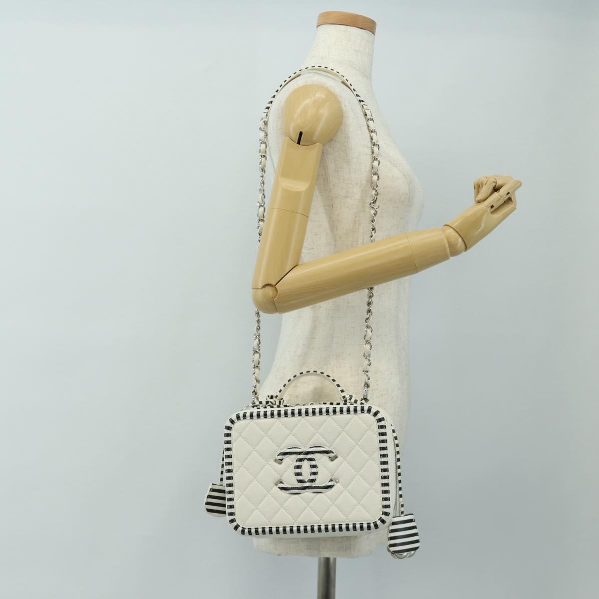 CHANEL CC Figley Matelasse Chain Bag Caviar Skin White Silver CC Auth 189075SM