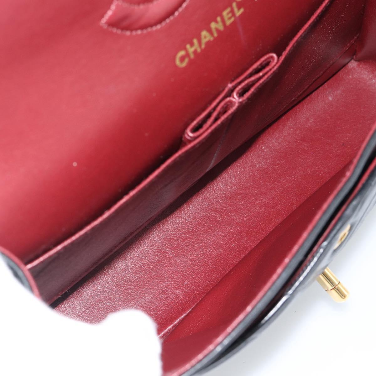 CHANEL V stitch Chain Shoulder Bag Lamb Skin Black Gold CC Auth 189090M