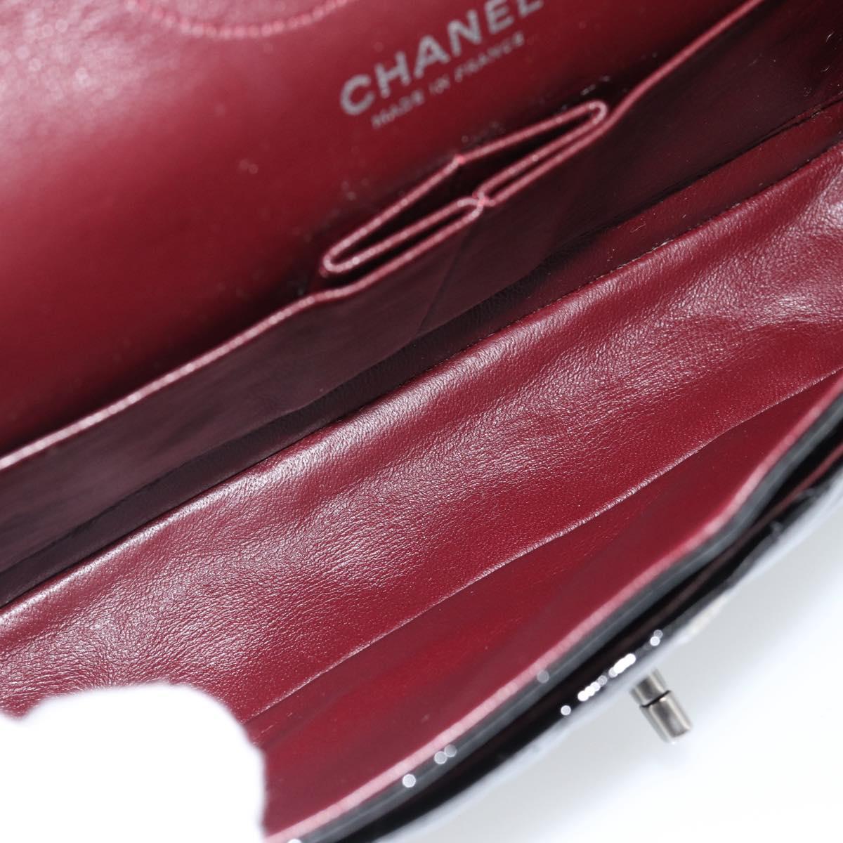 CHANEL Matelasse 25 Chain Bag Patent leather Black Silver CC Auth 189112SM