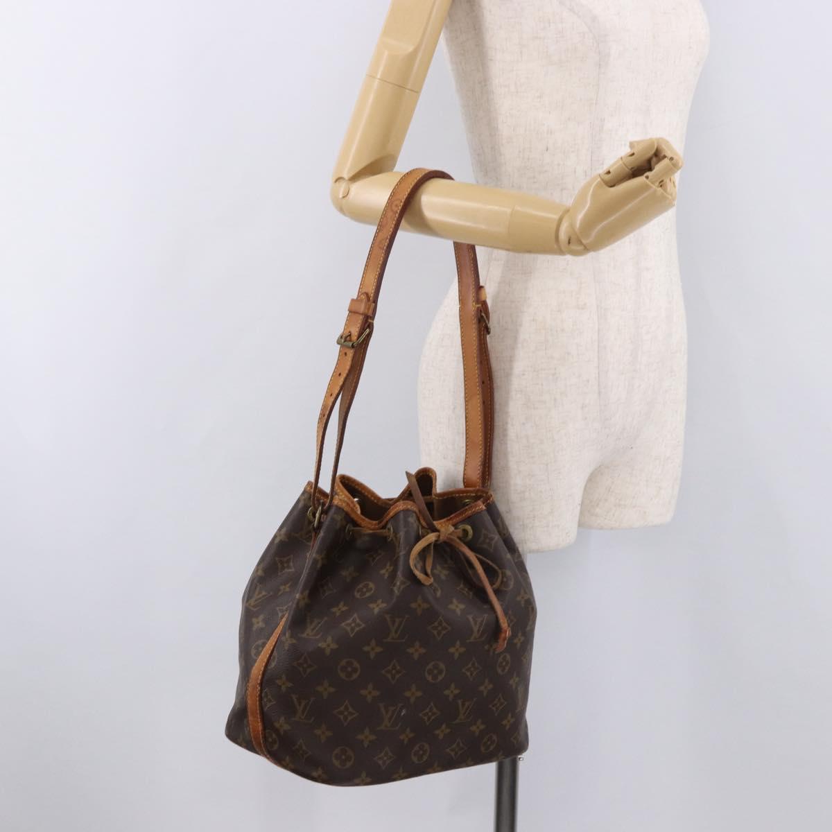 LOUIS VUITTON Monogram Petit Noe Shoulder Bag M42226 LV Auth 189162
