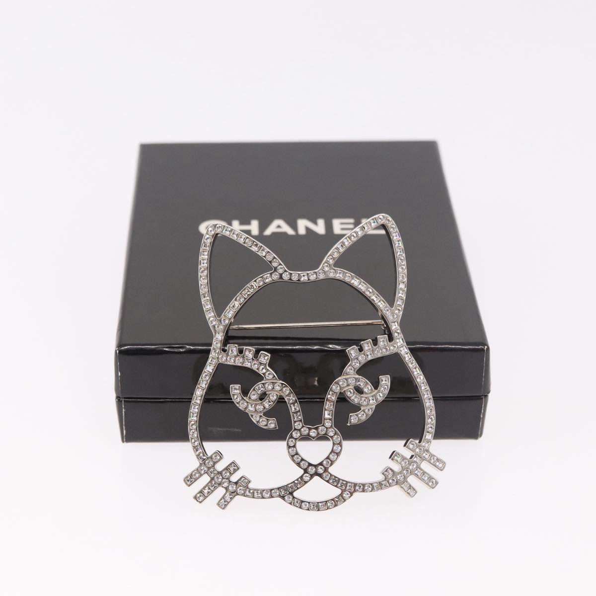 CHANEL Brooch metal Silver tone CC Auth 189215M