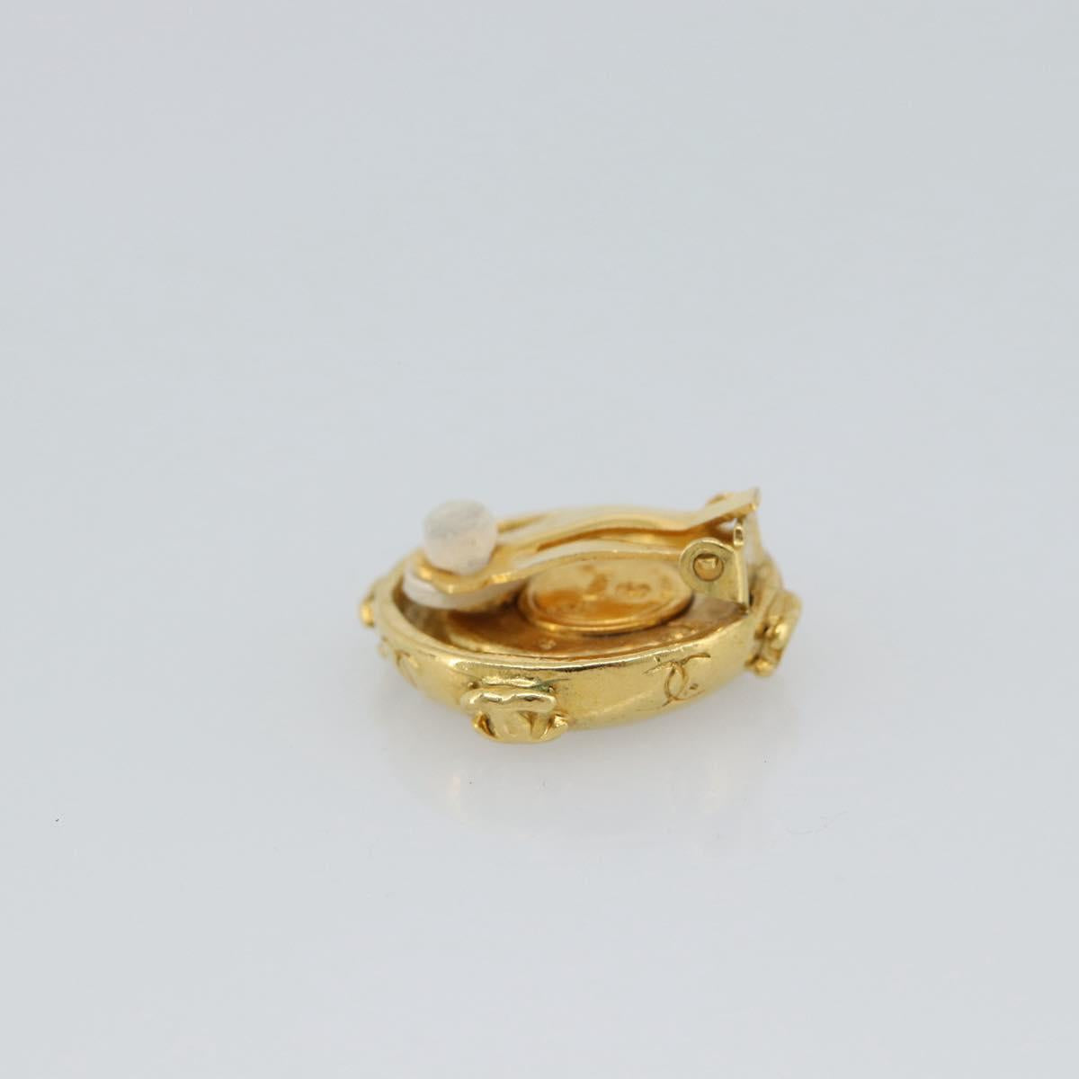CHANEL Earring Metal Gold Tone CC Auth 189402M