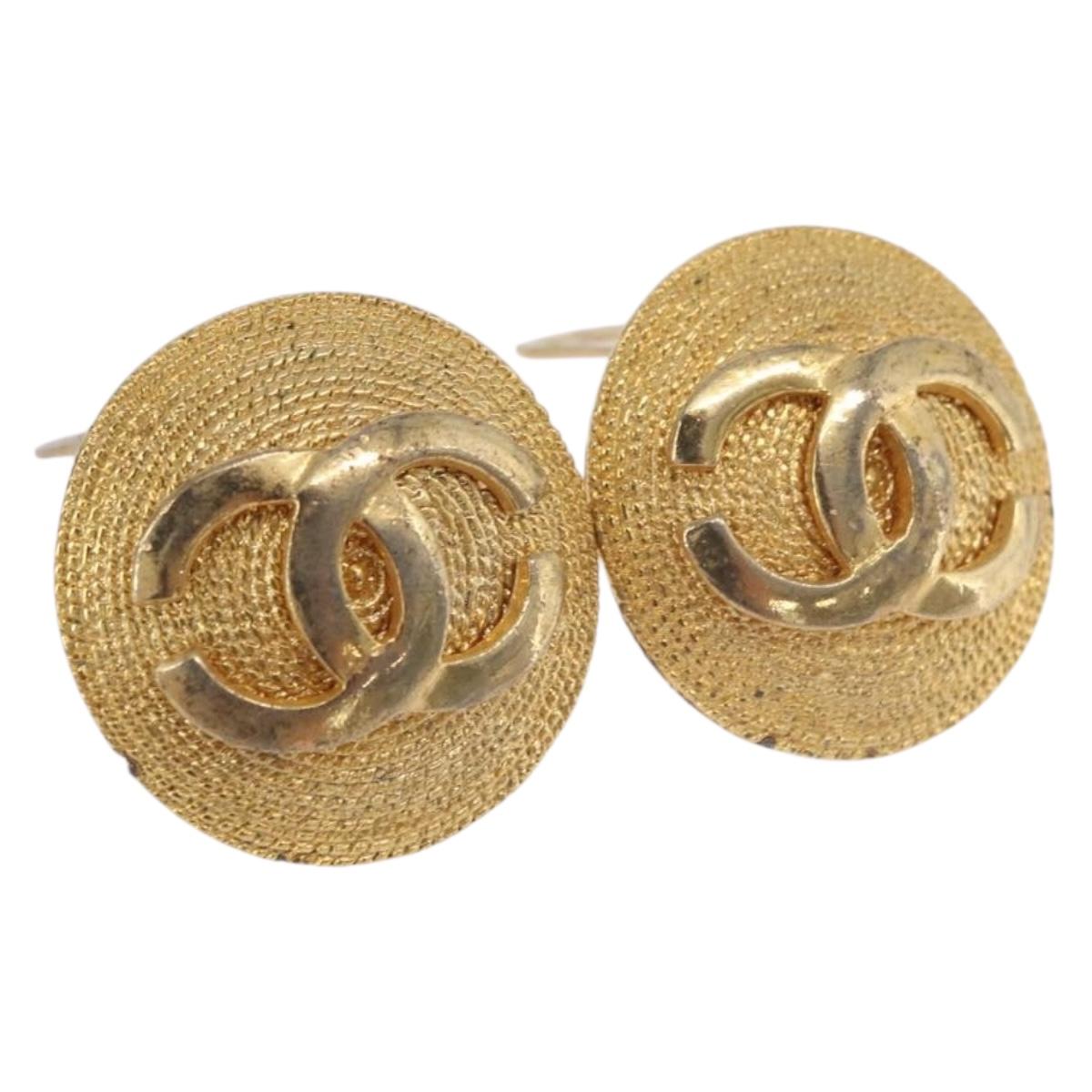 CHANEL Earring Metal Gold Tone CC Auth 189408