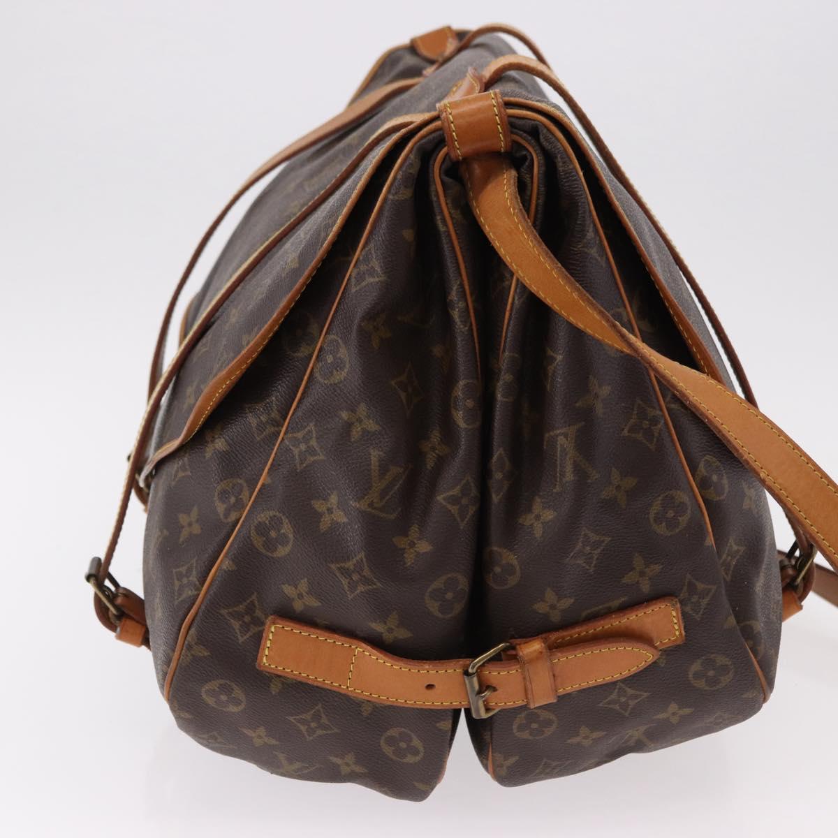 LOUIS VUITTON Monogram Saumur 43 Shoulder Bag M42252 LV Auth 189607