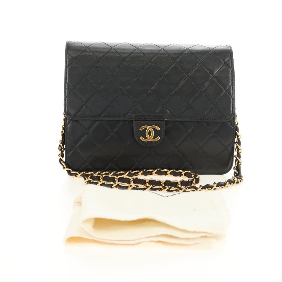 CHANEL Matelasse Chain Shoulder Bag Lamb Skin Black Gold CC Auth 189753V