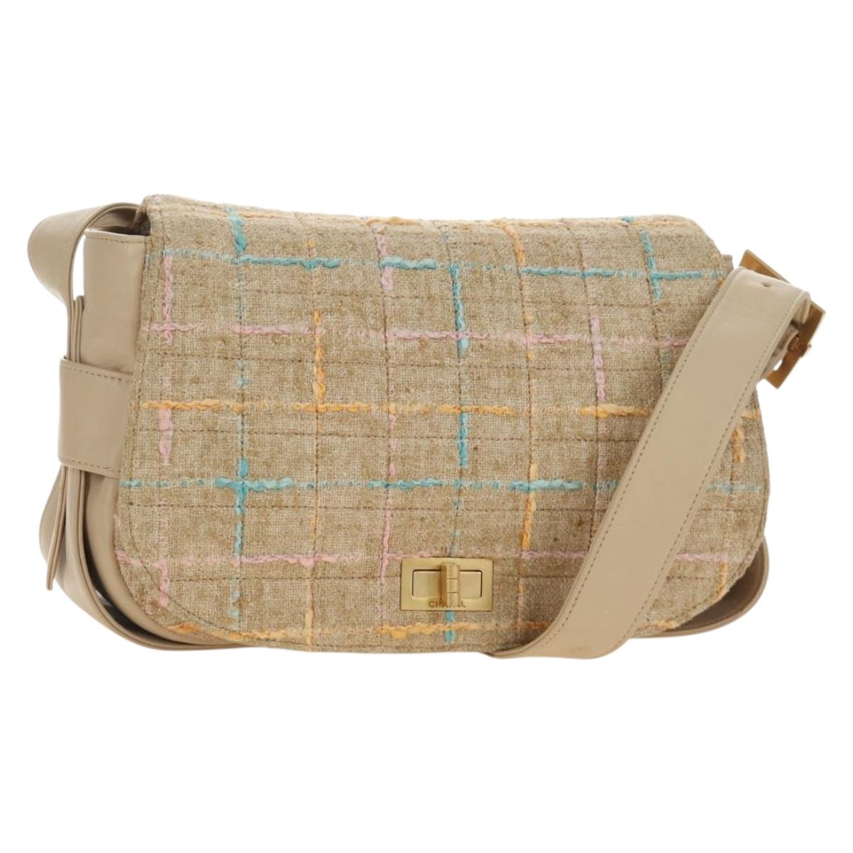 CHANEL 2.55 Shoulder Bag Tweed Beige Gold CC Auth 189821SAM