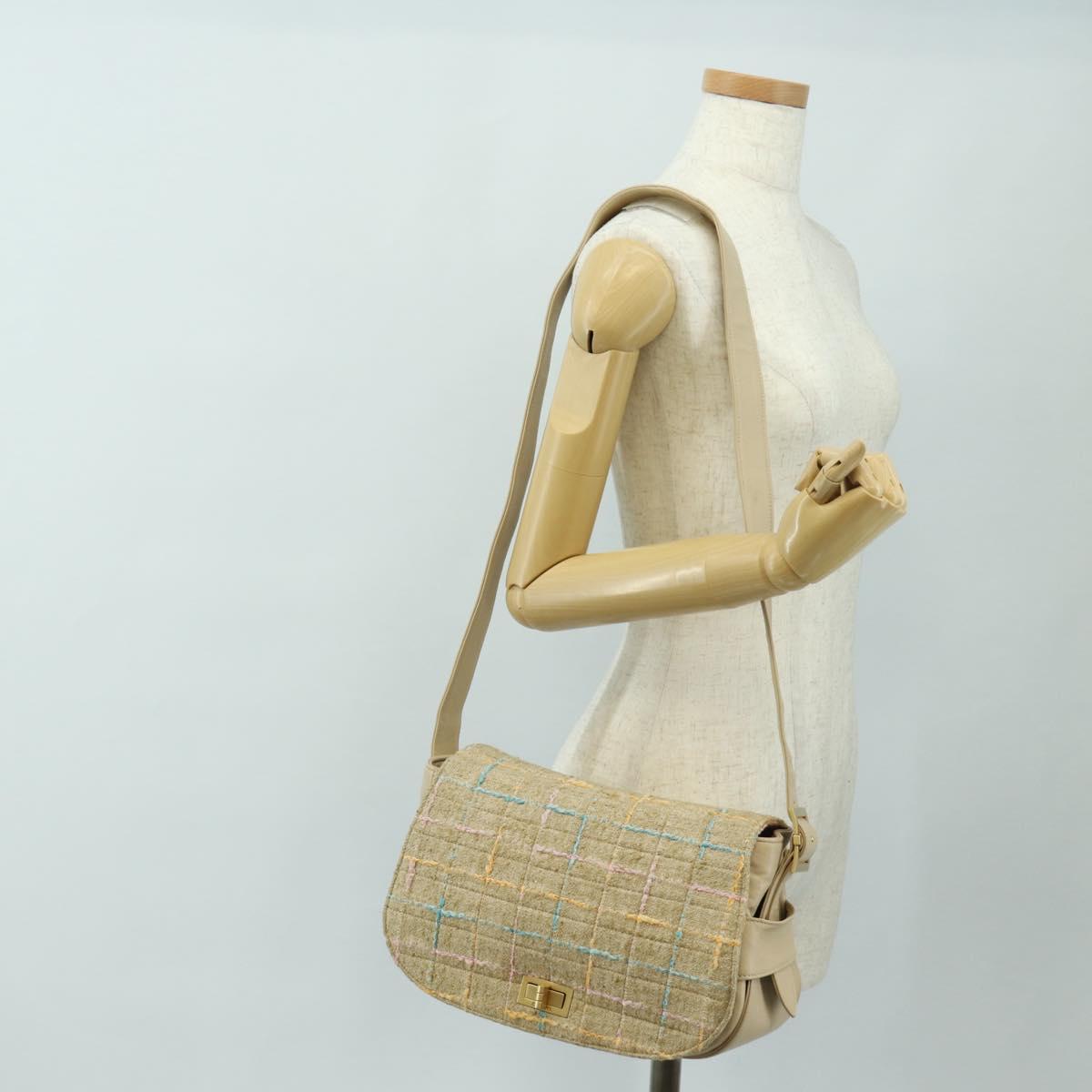 CHANEL 2.55 Shoulder Bag Tweed Beige Gold CC Auth 189821SAM