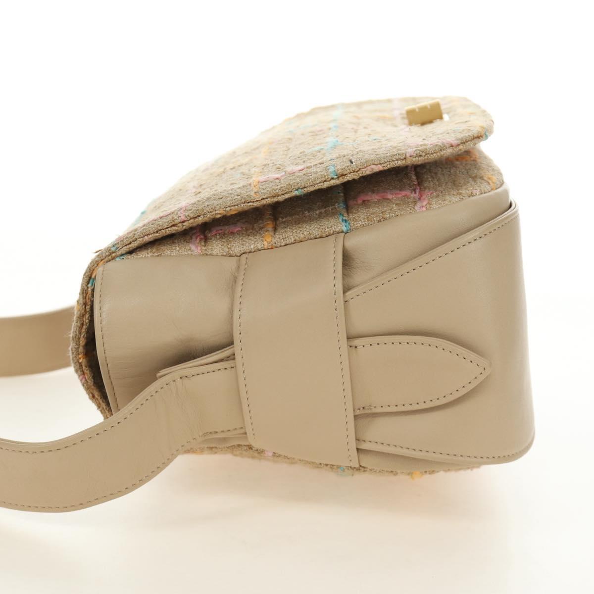 CHANEL 2.55 Shoulder Bag Tweed Beige Gold CC Auth 189821SAM