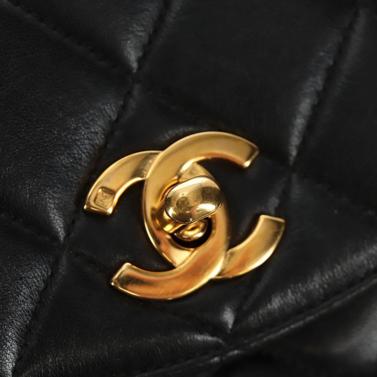 CHANEL Matelasse Chain Backpack Lamb Skin Gold Black CC Auth 189831SV