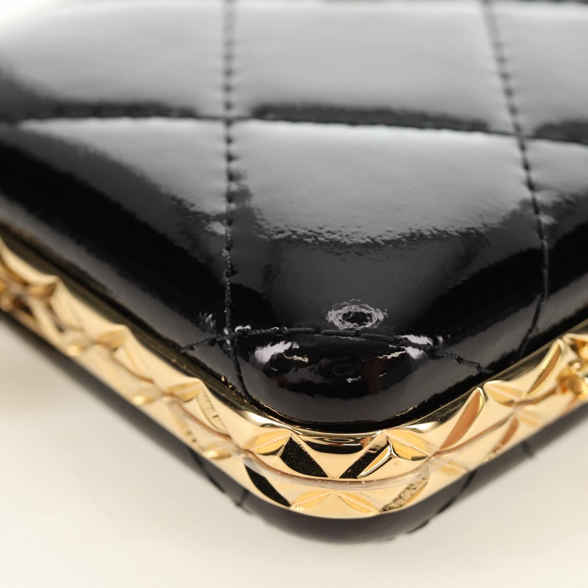 CHANEL Matelasse Chain Shoulder Pouch Patent leather Black CC Auth 190043SAM