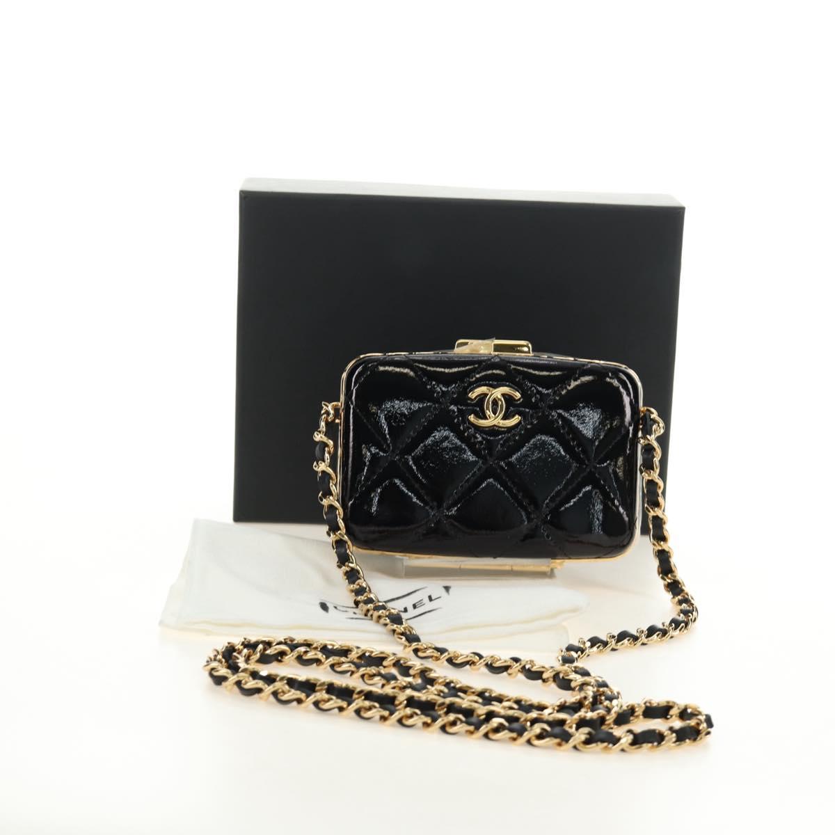CHANEL Matelasse Chain Shoulder Pouch Patent leather Black CC Auth 190043SAM