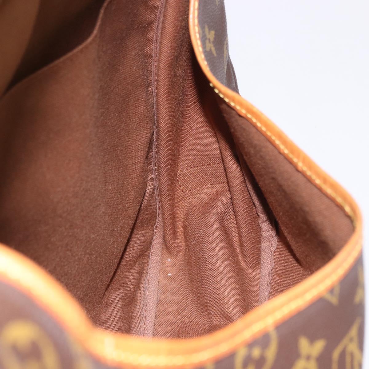 LOUIS VUITTON Monogram Saumur 35 Shoulder Bag M42254 LV Auth 190105A