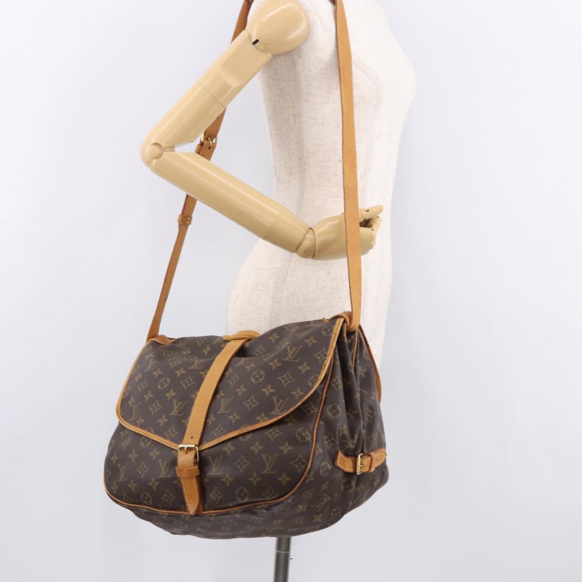 LOUIS VUITTON Monogram Saumur 35 Shoulder Bag M42254 LV Auth 190105A