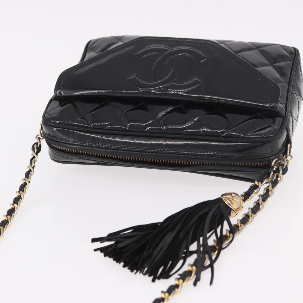 CHANEL Matelasse Chain Shoulder Bag Patent leather Black Gold CC Auth 190111A