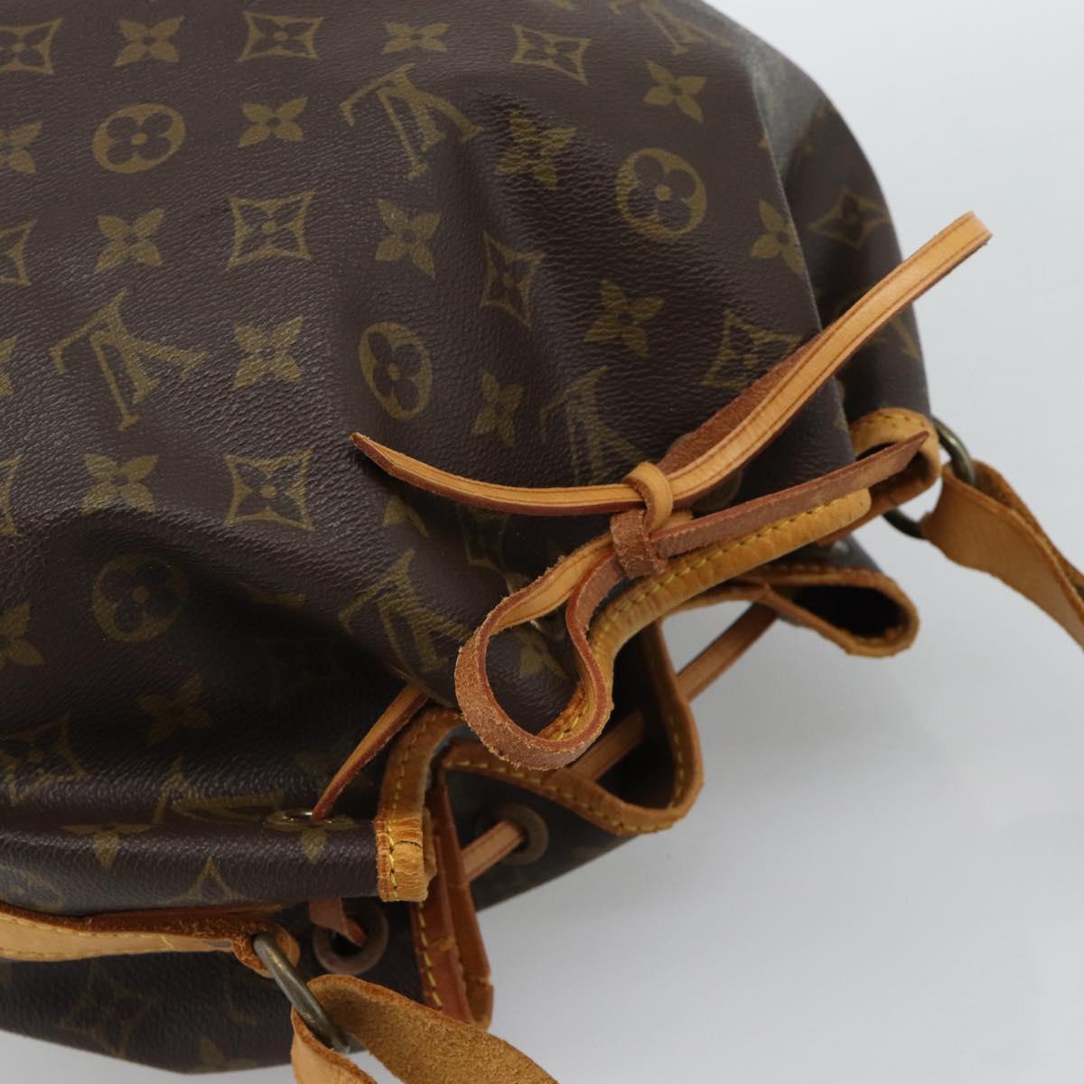 LOUIS VUITTON Monogram Petit Noe Shoulder Bag M42226 LV Auth 190168A