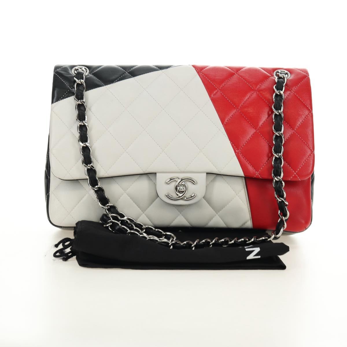CHANEL Chain Big Matelasse 30 Bag Lamb Skin White Black Silver CC Auth 190244SAM