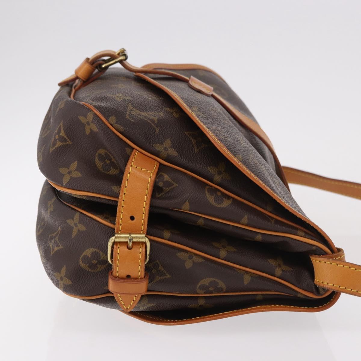 LOUIS VUITTON Monogram Saumur 30 Shoulder Bag M42256 LV Auth 190437A