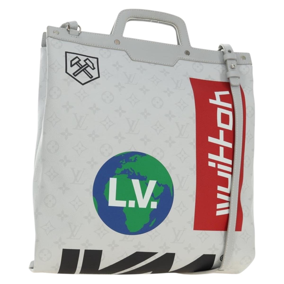 LOUIS VUITTON Monogram White Flat Vertical 2way Multicolor M44627 Auth 190470M
