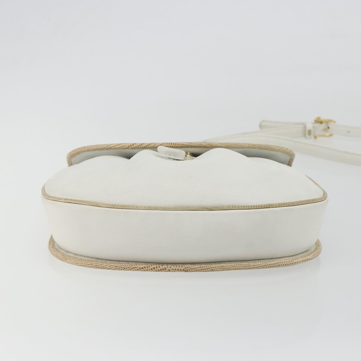 CELINE Horse Carriage Shoulder Bag Leather White Gold Auth 190525A