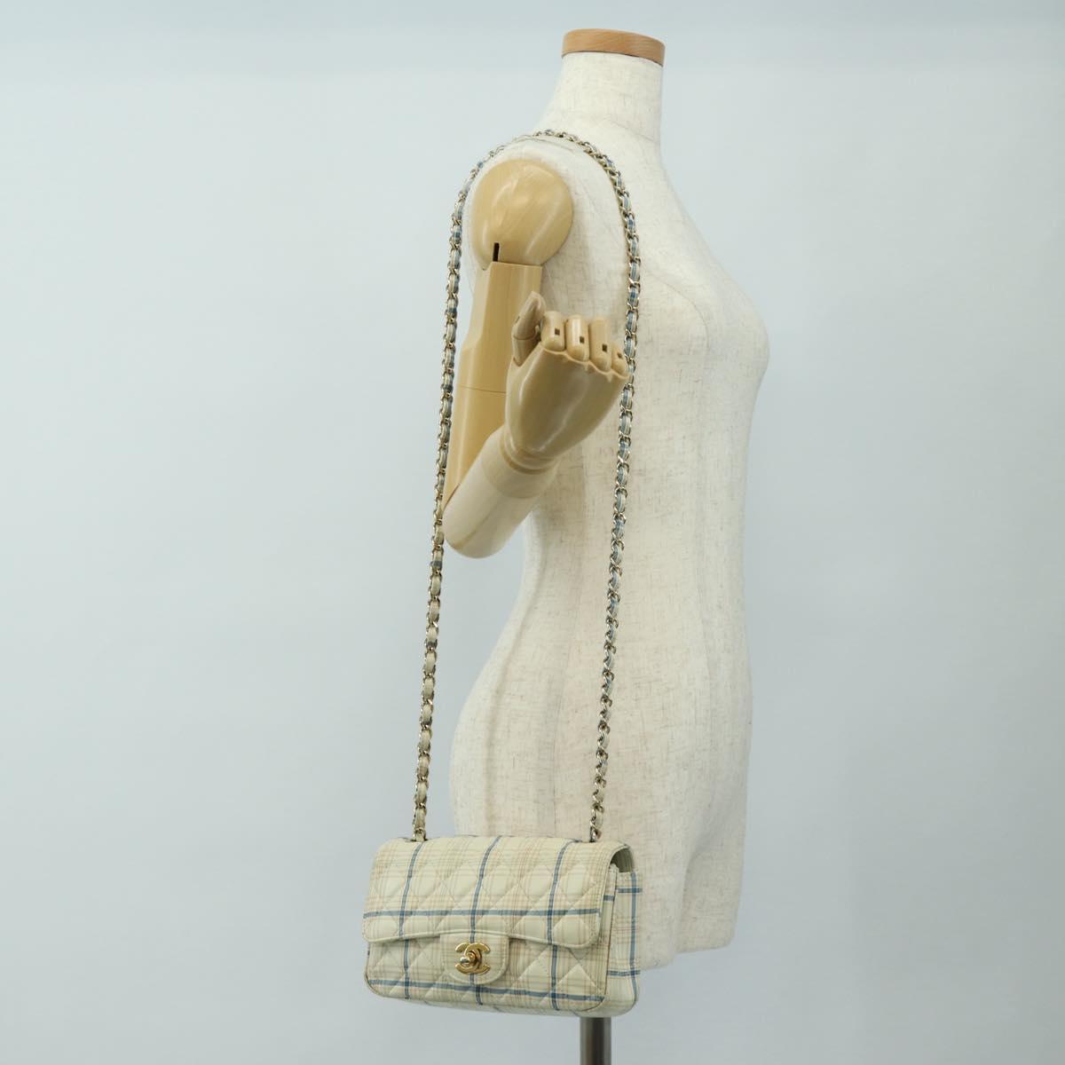 CHANEL Matelasse 20 Chain Shoulder Bag Leather White Gold CC Auth 190689SAM
