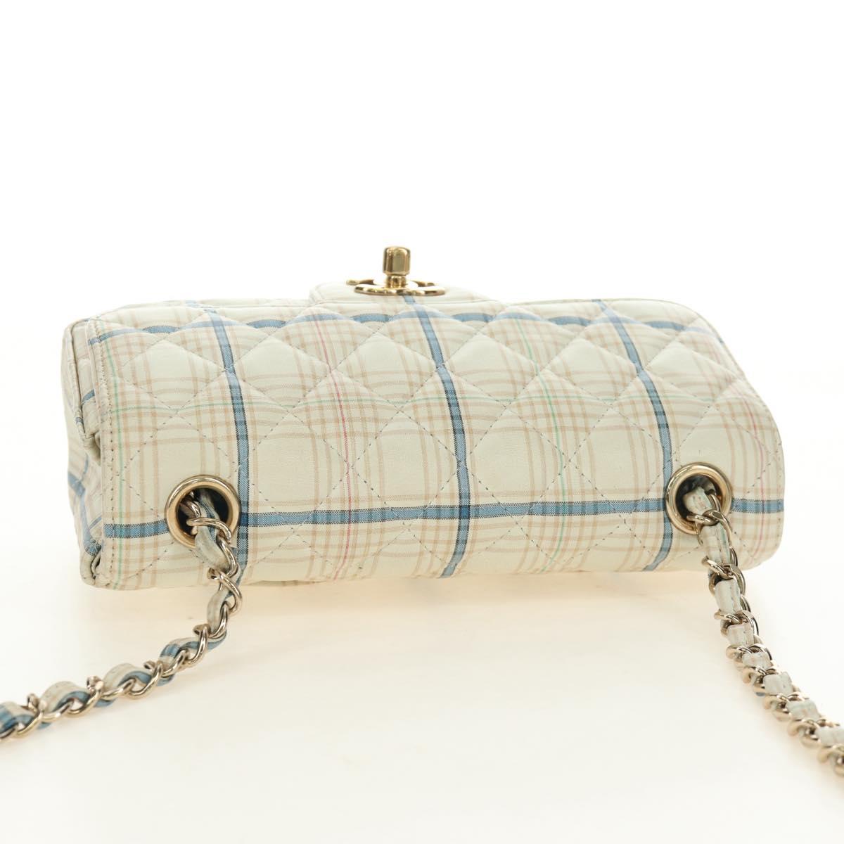 CHANEL Matelasse 20 Chain Shoulder Bag Leather White Gold CC Auth 190689SAM