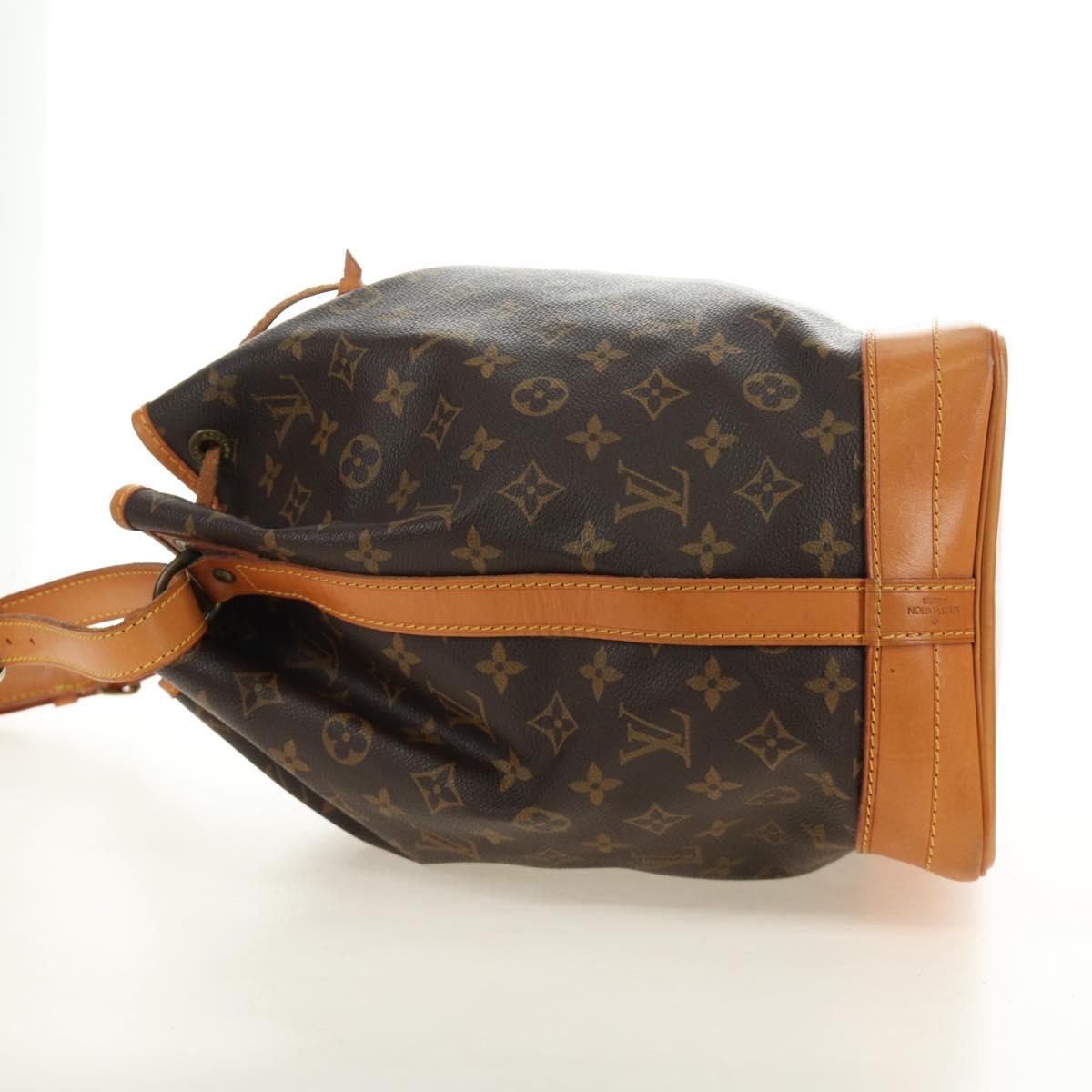 LOUIS VUITTON Monogram Petit Noe Shoulder Bag M42226 LV Auth 190845SAV