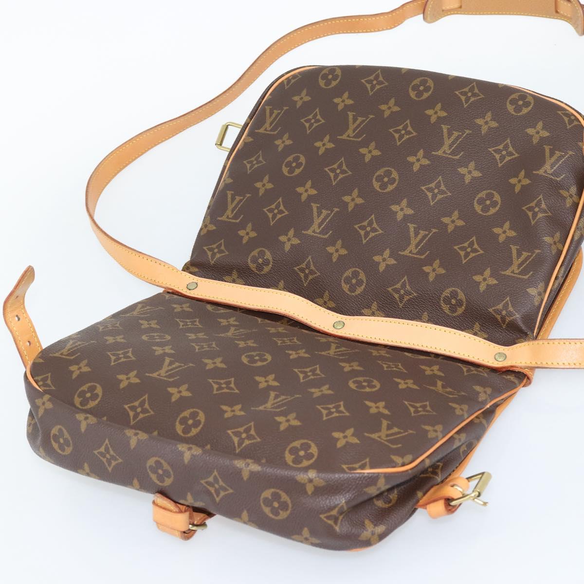 LOUIS VUITTON Monogram Saumur 30 Shoulder Bag M42256 LV Auth 190846V