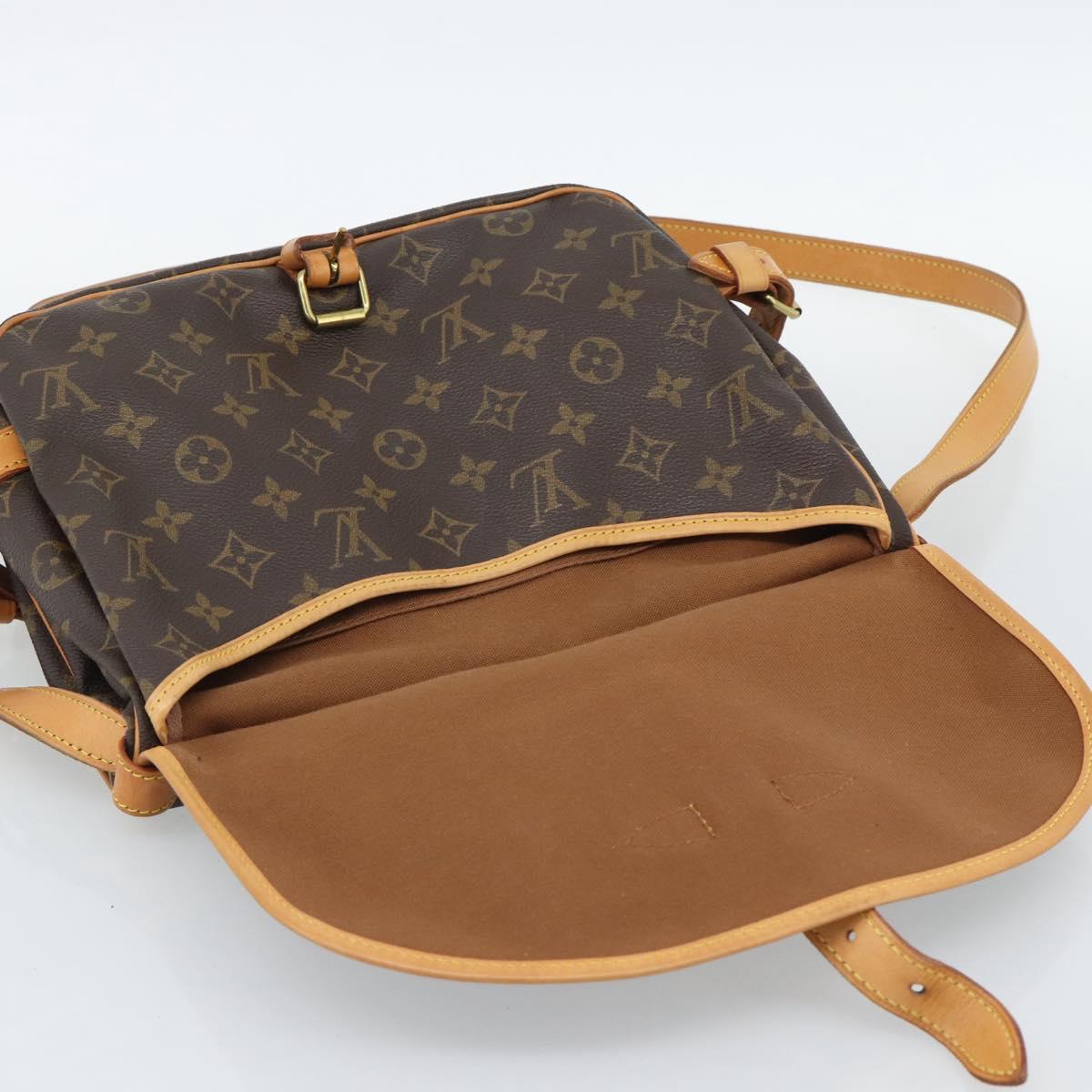 LOUIS VUITTON Monogram Saumur 30 Shoulder Bag M42256 LV Auth 190846V