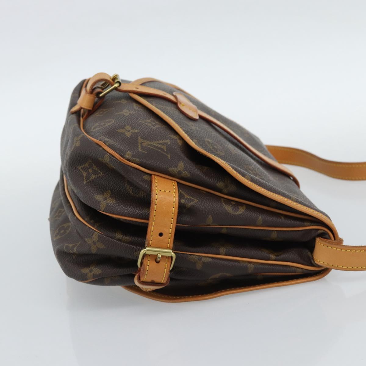 LOUIS VUITTON Monogram Saumur 30 Shoulder Bag M42256 LV Auth 190846V