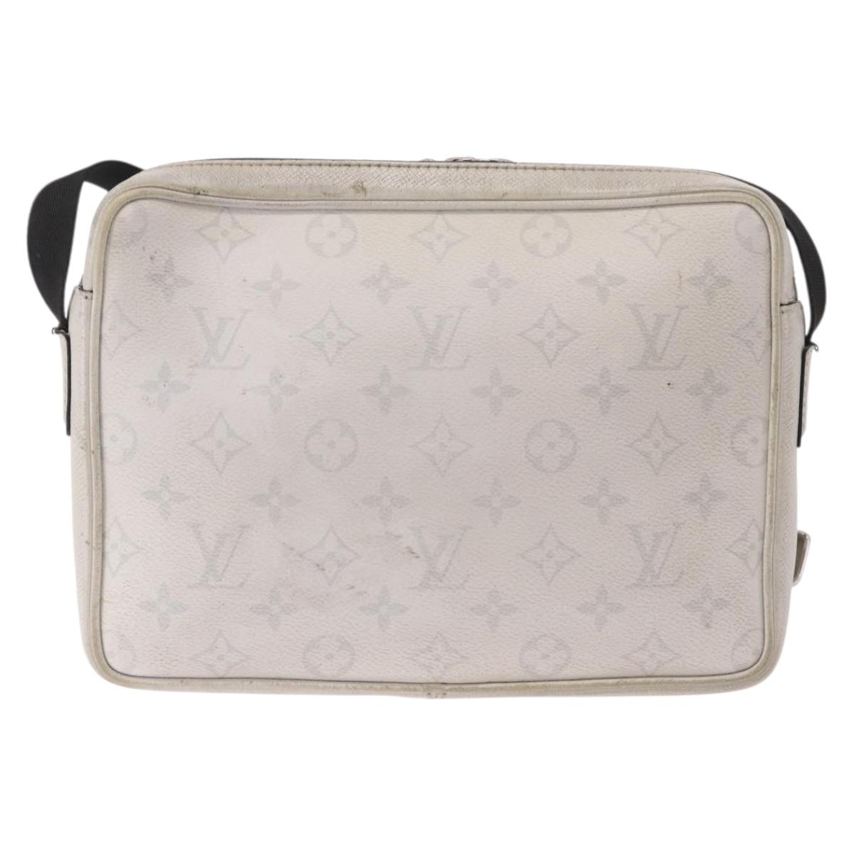 LOUIS VUITTON Tiger Lama Monogram Alpha Messenger Bag White M31069 Auth 190942