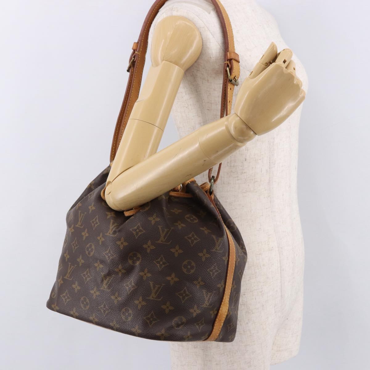 LOUIS VUITTON Monogram Petit Noe Shoulder Bag M42226 LV Auth 190949A