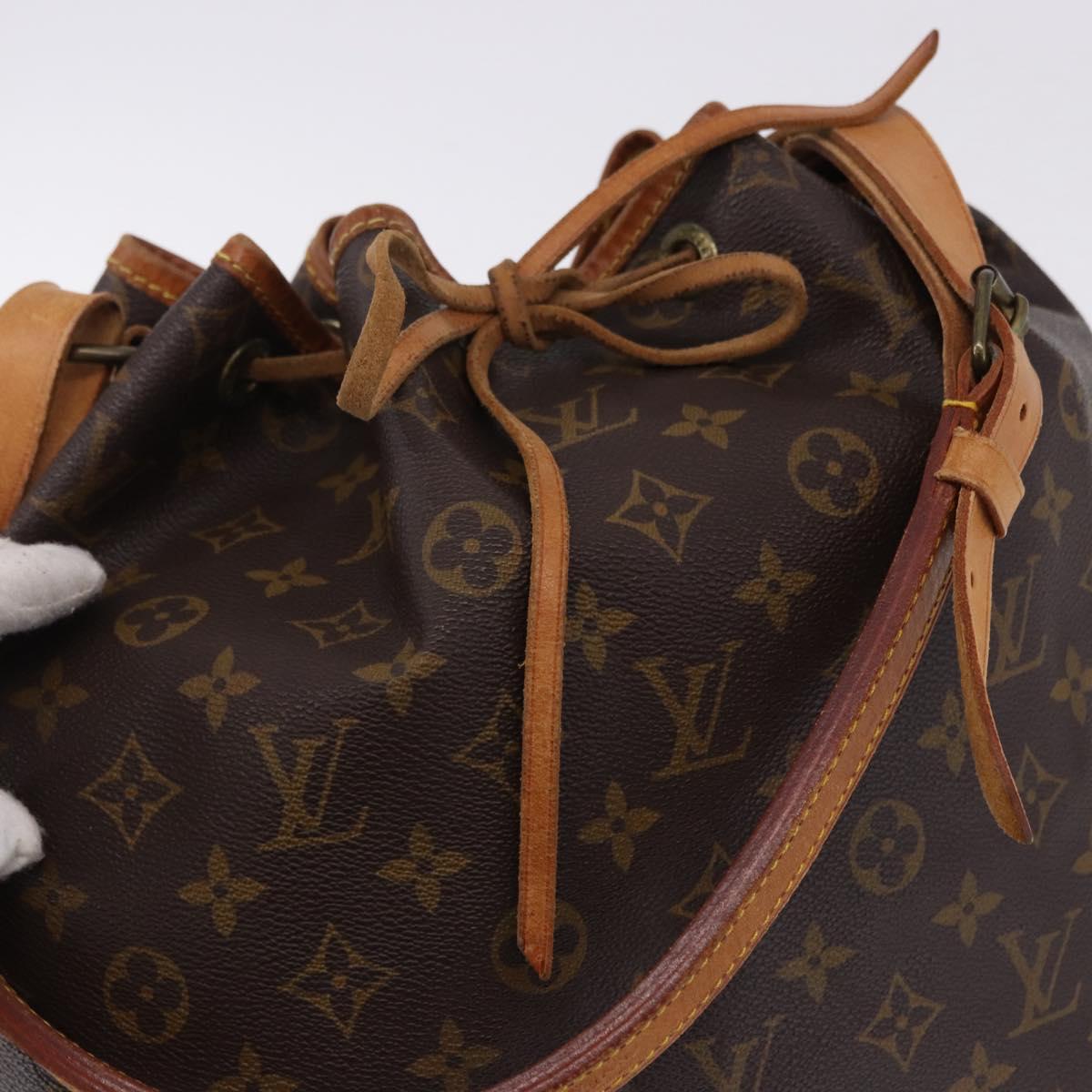 LOUIS VUITTON Monogram Noe Shoulder Bag M42224 LV Auth 191074A
