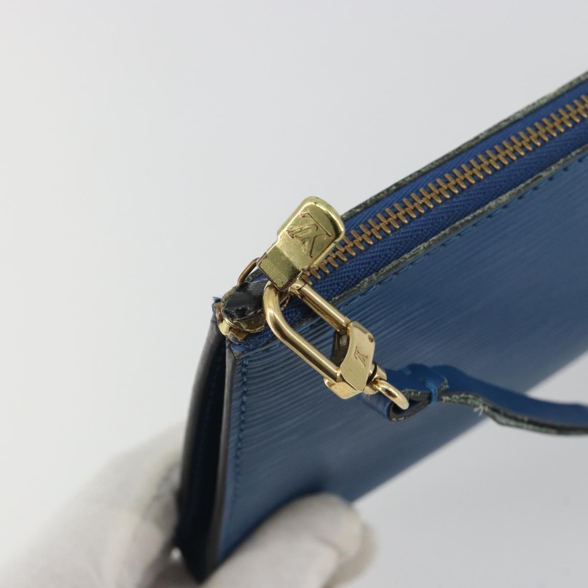 LOUIS VUITTON Epi Pochette Accessoires Pouch Blue M52985 LV Auth 191372