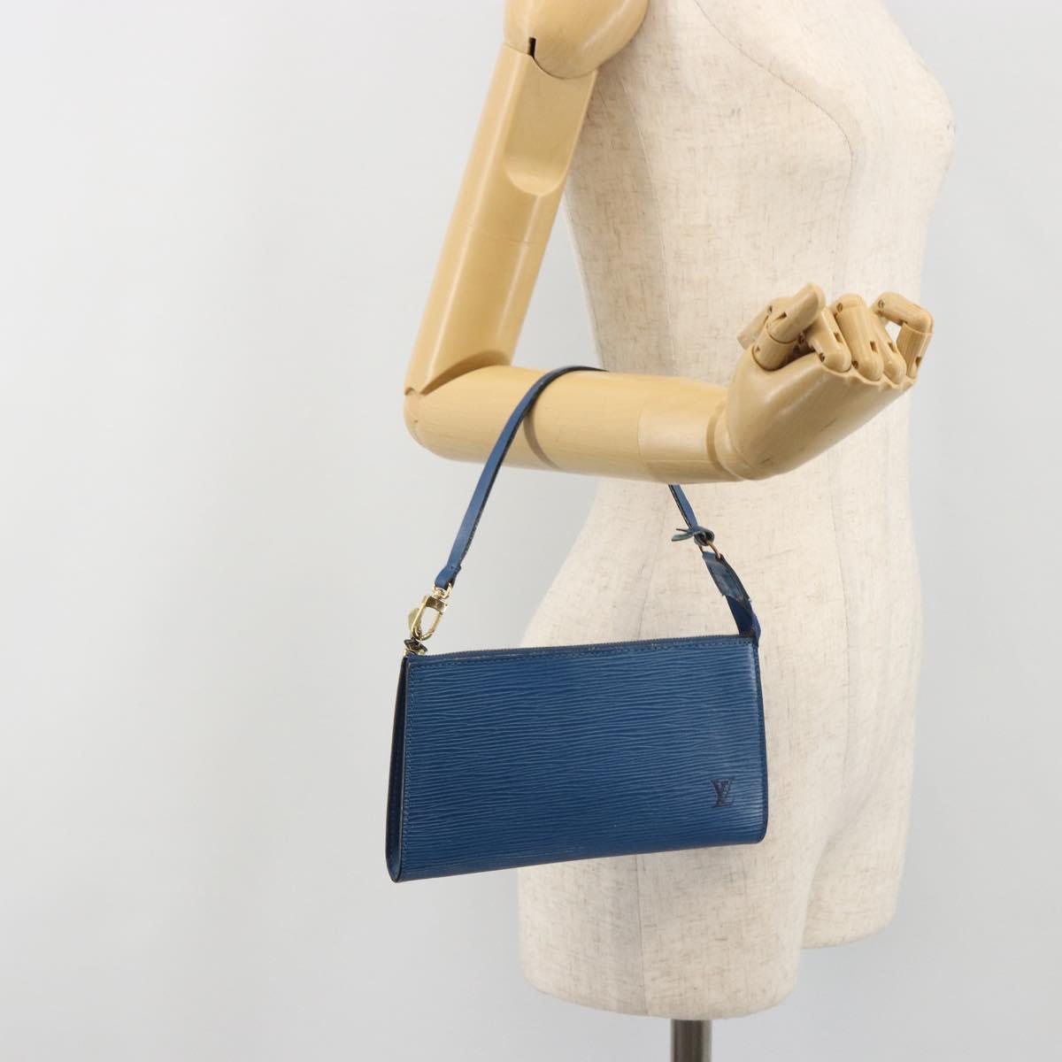 LOUIS VUITTON Epi Pochette Accessoires Pouch Blue M52985 LV Auth 191372