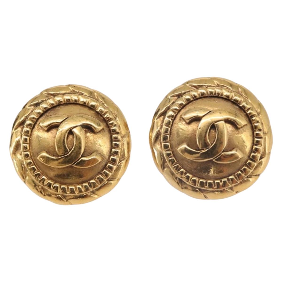 CHANEL COCO Mark Earring Metal Gold Tone CC Auth 191418V