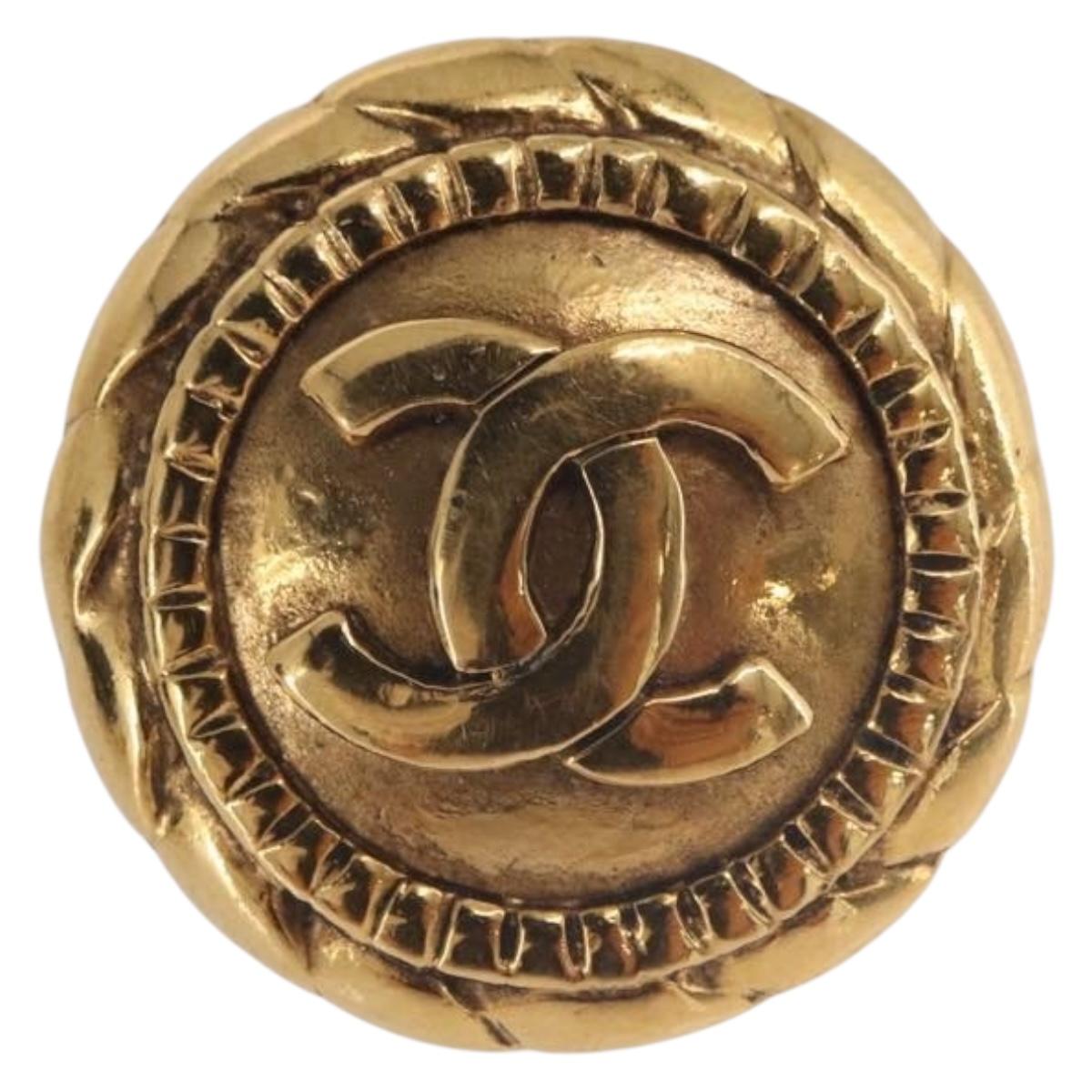 CHANEL COCO Mark Earring Metal Gold Tone CC Auth 191418V