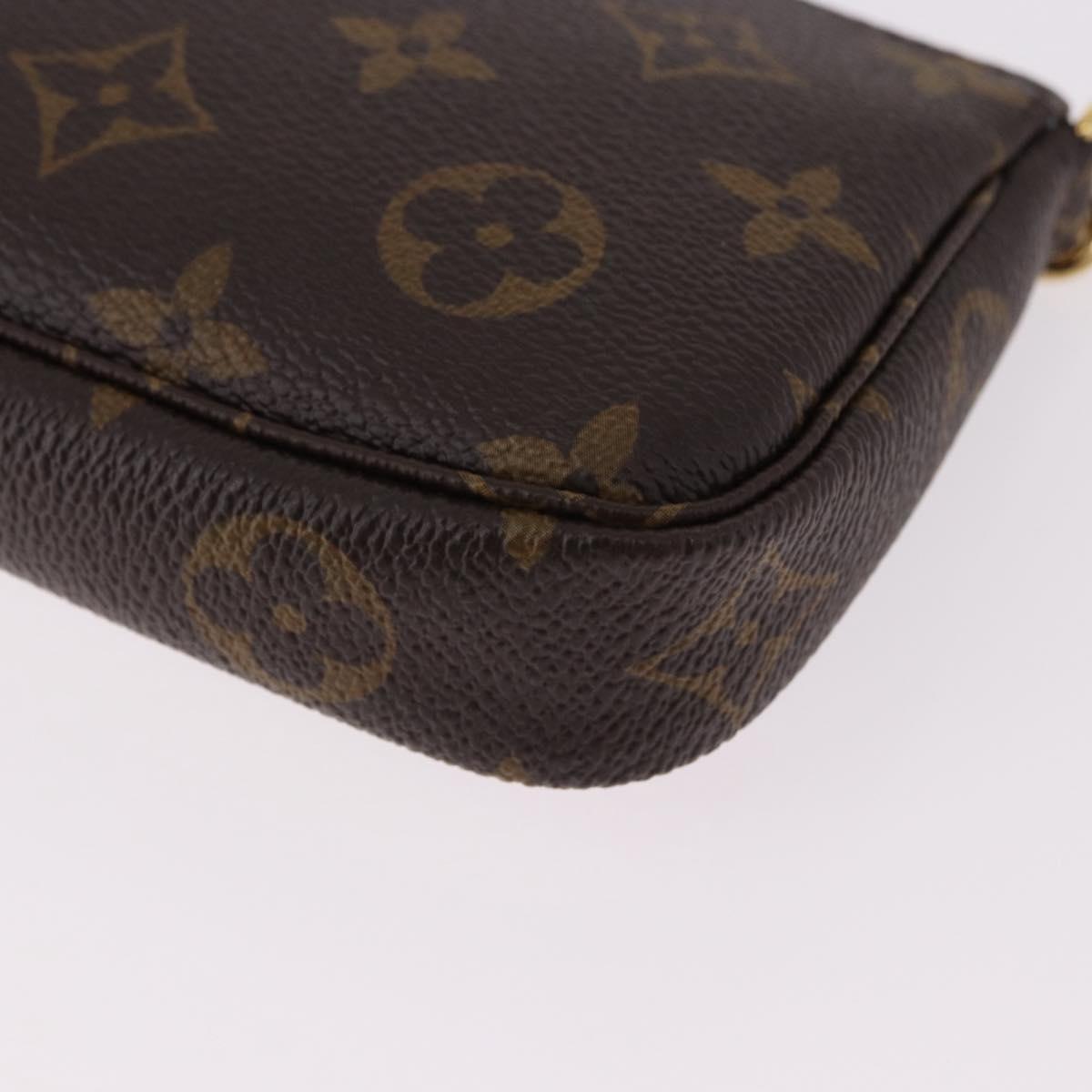LOUIS VUITTON Vivienne Mini Pochette Accessoires Pouch M81637 Auth 191456SM