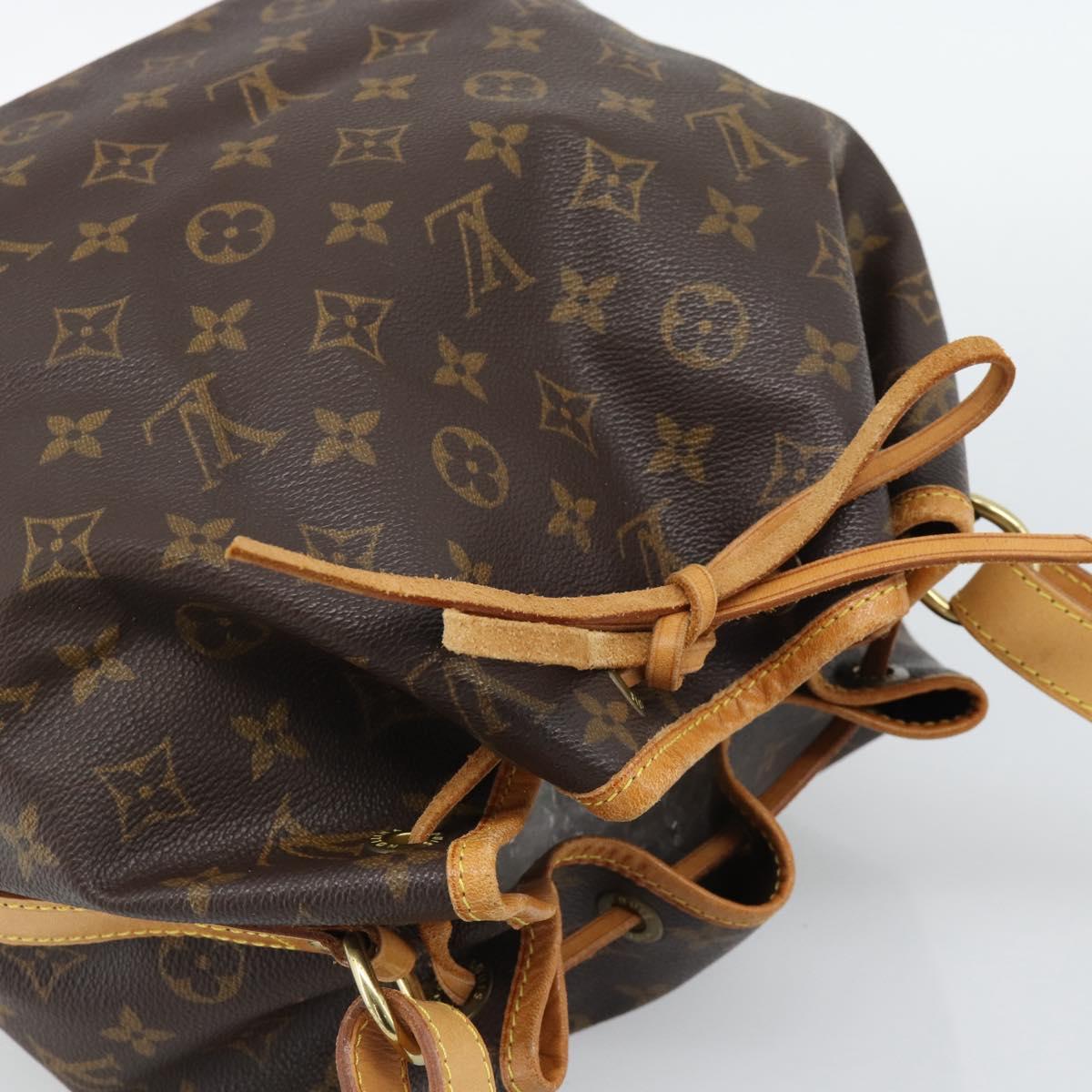 LOUIS VUITTON Monogram Petit Noe Shoulder Bag M42226 LV Auth 191511A