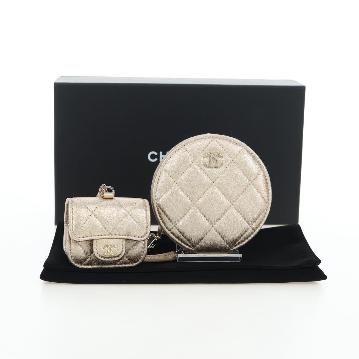 CHANEL Matelasse AirPods Pro Case Set Pouch Leather Gold CC Auth 191648SM