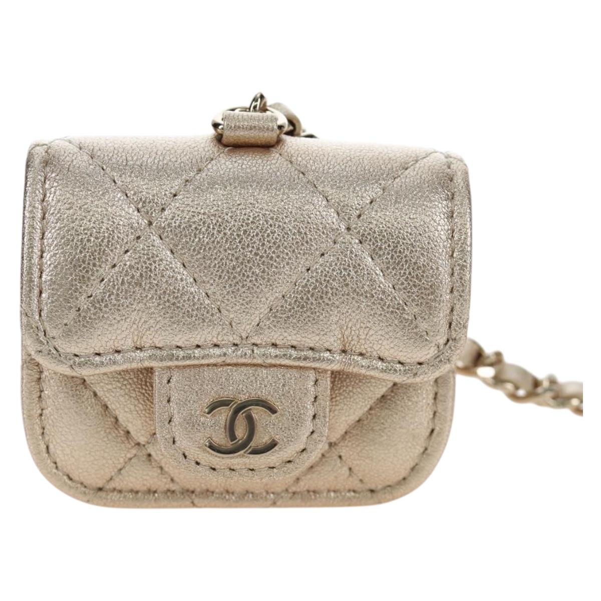 CHANEL Matelasse AirPods Pro Case Set Pouch Leather Gold CC Auth 191648SM