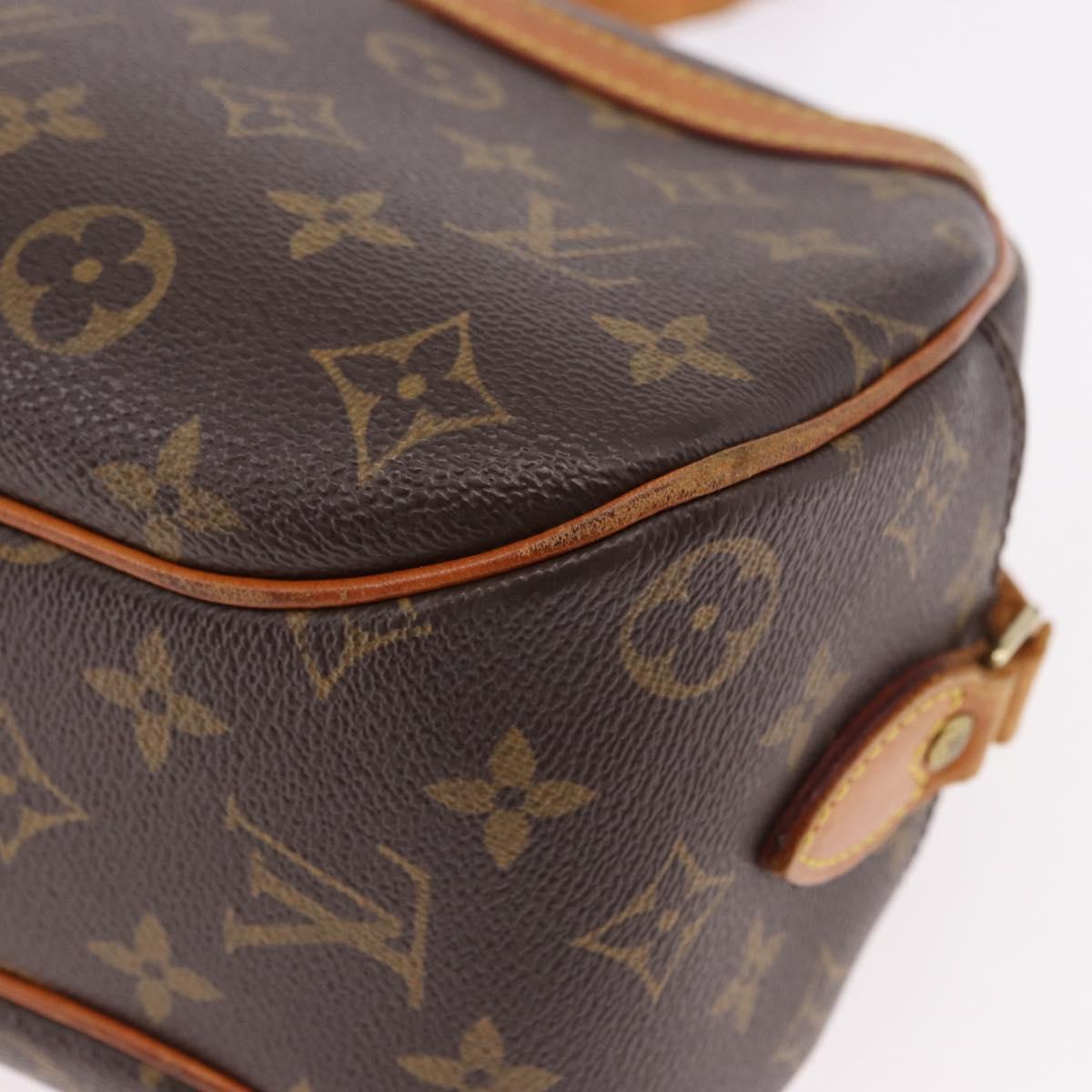 LOUIS VUITTON Monogram Blois Shoulder Bag M51221 LV Auth 191744