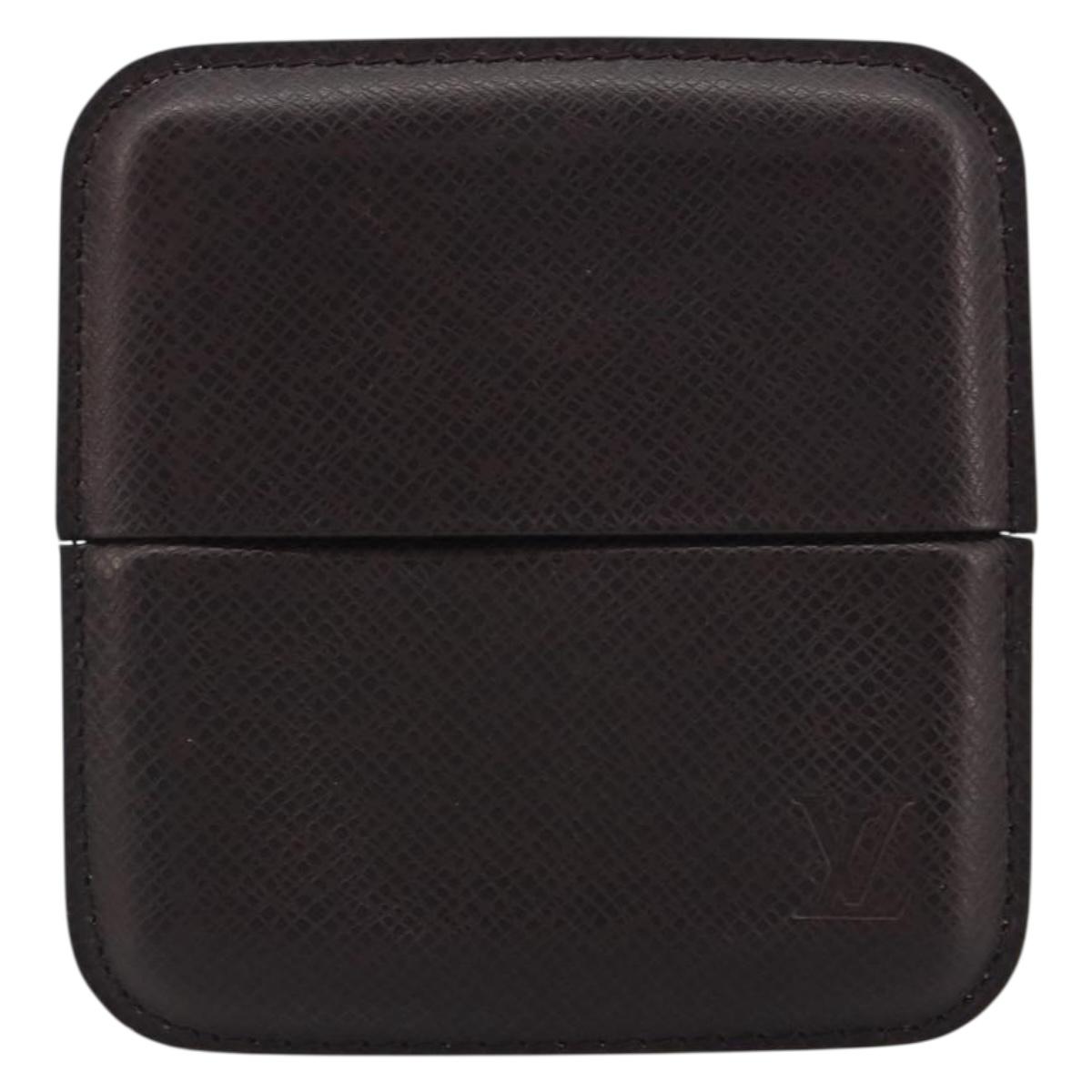 LOUIS VUITTON Taiga Cigarillo Cigarette Case Acajou M30736 LV Auth 191962