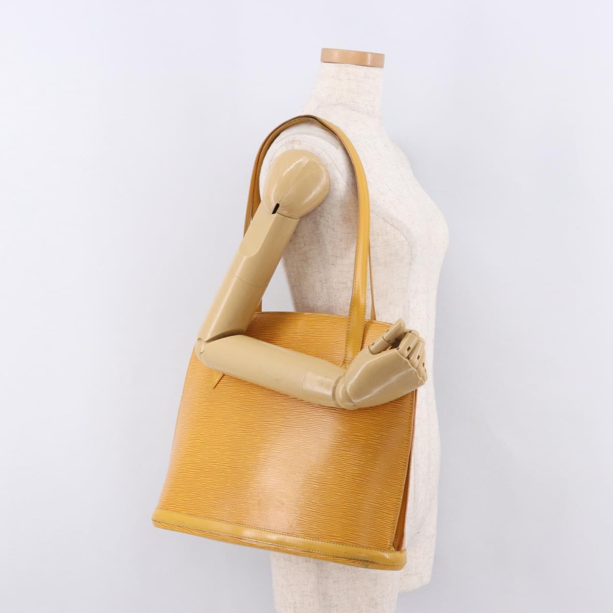 LOUIS VUITTON Epi Lussac Shoulder Bag Yellow M52289 LV Auth 192053