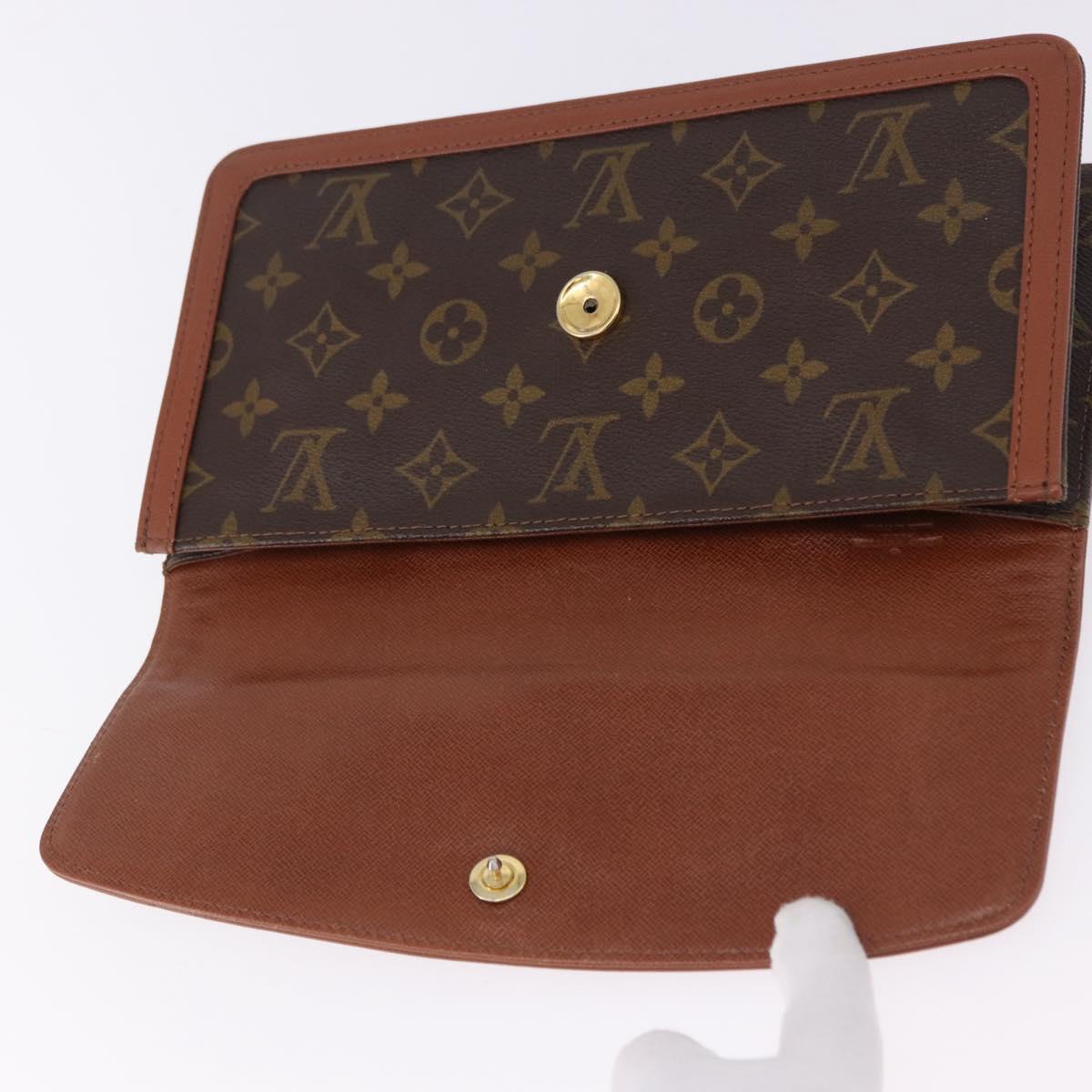 LOUIS VUITTON Monogram Pochette Dam PM Clutch Bag M51812 LV Auth 192281