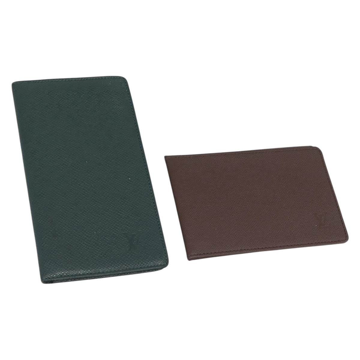 LOUIS VUITTON Taiga Billfold Card Case 2 Set Epicea Grizzly LV Auth 192414