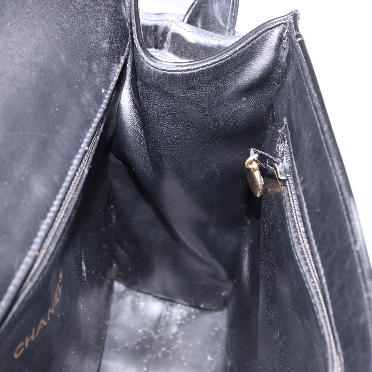 CHANEL Shoulder Bag Patent Black CC Auth 192734